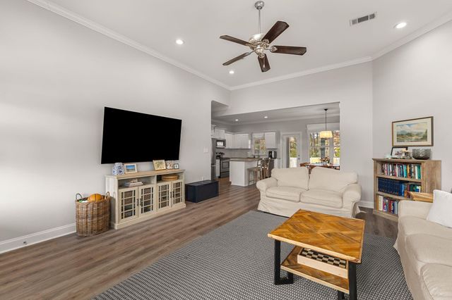 313 Mt. Pleasant Dr., Hattiesburg, MS 39402