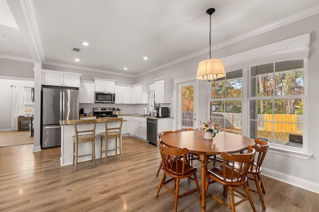 313 Mt. Pleasant Dr., Hattiesburg, MS 39402