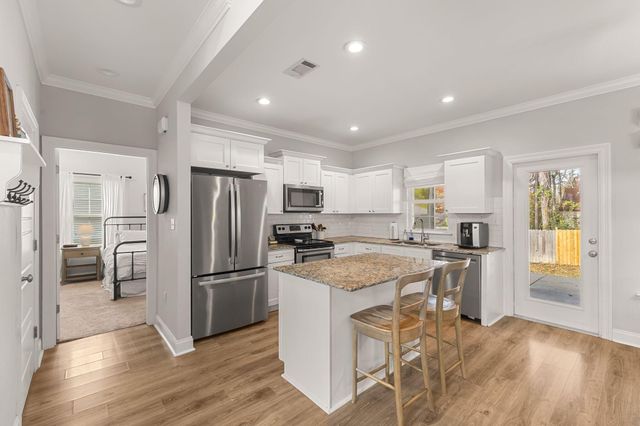 313 Mt. Pleasant Dr., Hattiesburg, MS 39402