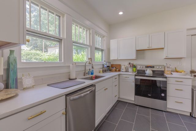605 Barton Avenue, Chattanooga, TN 37405