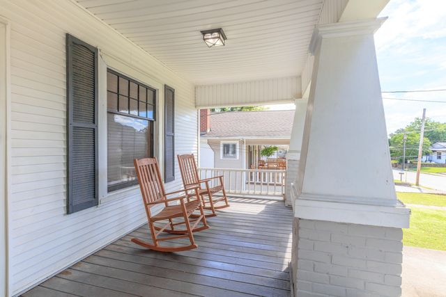 605 Barton Avenue, Chattanooga, TN 37405