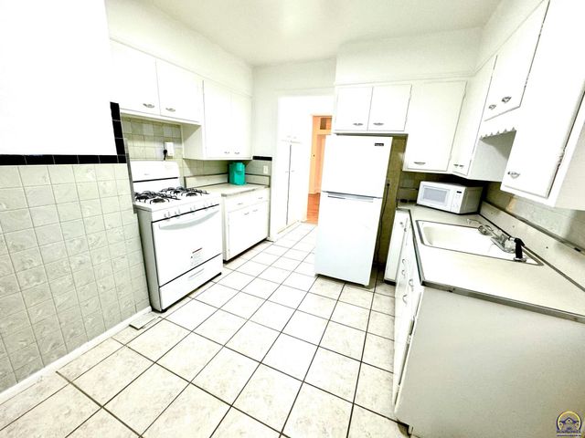 504 SW Buchanan ST, Topeka, KS 66606