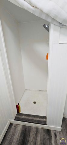 504 SW Buchanan ST, Topeka, KS 66606