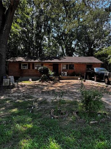 301 Essex Drive, Jonesboro, GA 30238