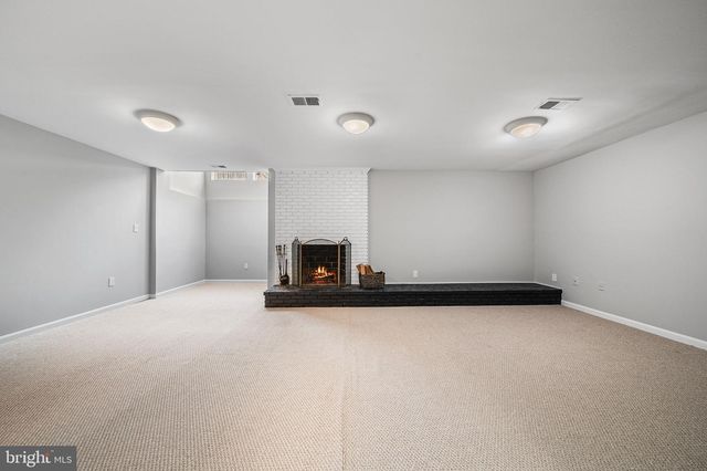 7308 AYNSLEY LN, Mclean, VA 22102