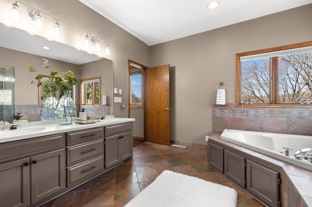 15438 Forsythe Road SE, Prior Lake, MN 55372