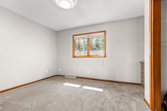 15438 Forsythe Road SE, Prior Lake, MN 55372