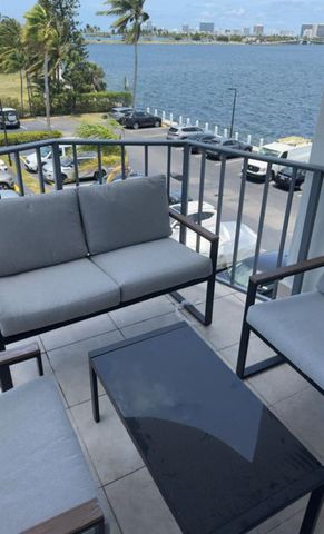 11930 N Bayshore Dr. 302, North Miami, FL 33181