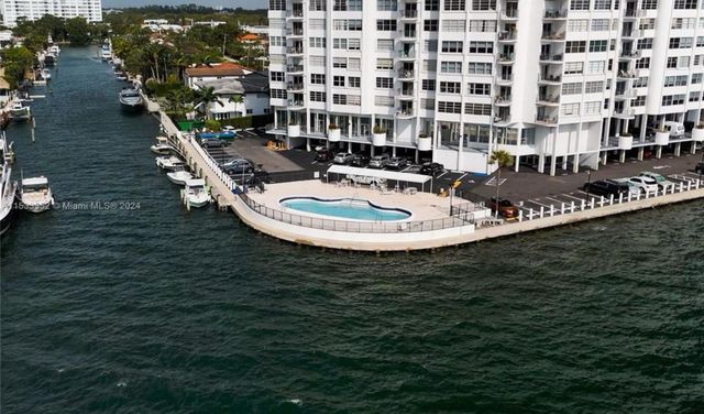 11930 N Bayshore Dr. 302, North Miami, FL 33181