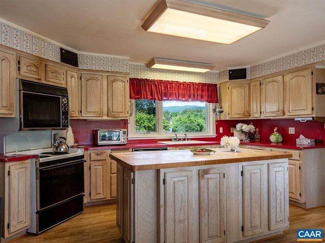 7230 PLANK RD, Afton, VA 22940