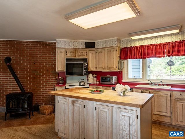 7230 PLANK RD, Afton, VA 22940