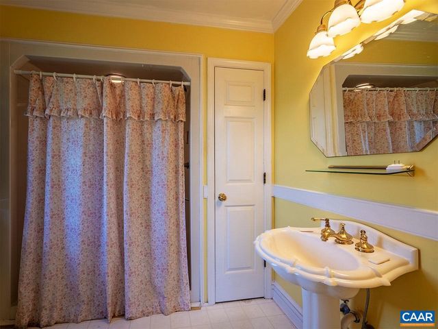 7230 PLANK RD, Afton, VA 22940