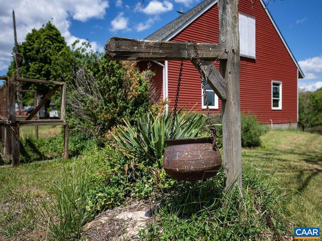 7230 PLANK RD, Afton, VA 22940