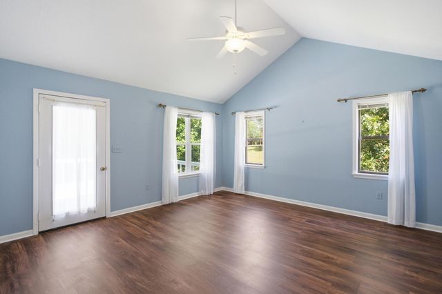 62 Mackeral Dr., Hattiesburg, MS 39402