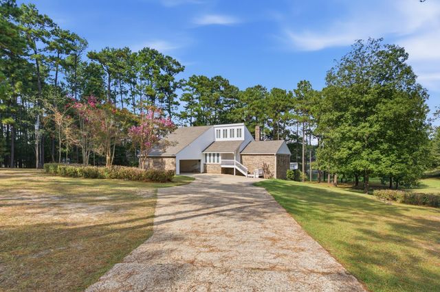 62 Mackeral Dr., Hattiesburg, MS 39402