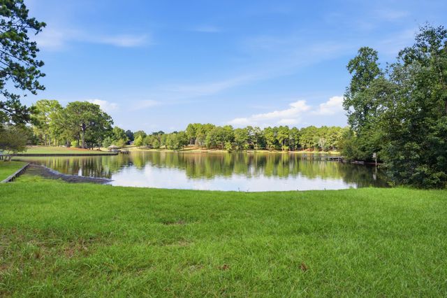 62 Mackeral Dr., Hattiesburg, MS 39402
