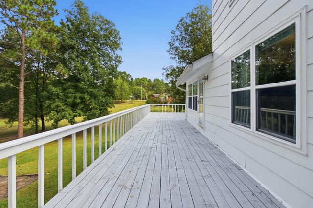 62 Mackeral Dr., Hattiesburg, MS 39402
