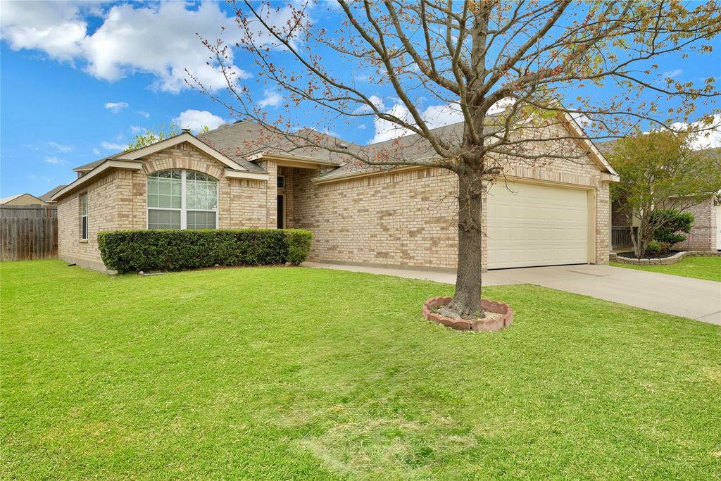 705 Loftin Street, Crowley, TX 76036