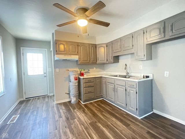 5225 E 34th Street, Indianapolis, IN 46218