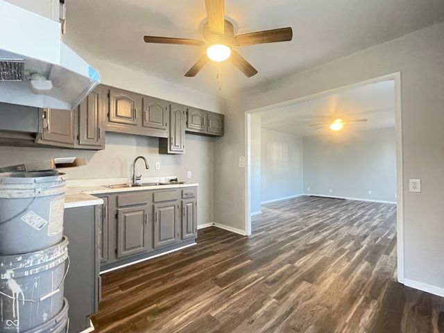 5225 E 34th Street, Indianapolis, IN 46218