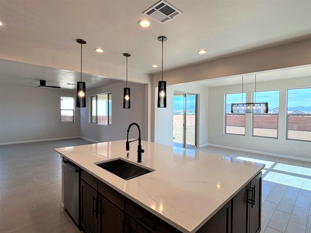 6032 Chicago Road SE, Albuquerque, NM 87106