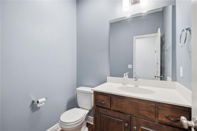 24504 W 80th Place, Lenexa, KS 66227