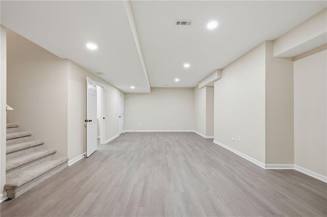24504 W 80th Place, Lenexa, KS 66227
