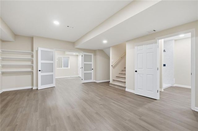 24504 W 80th Place, Lenexa, KS 66227