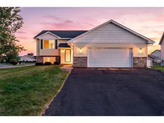 1528 Sequoia Lane, New Richmond, WI 54017