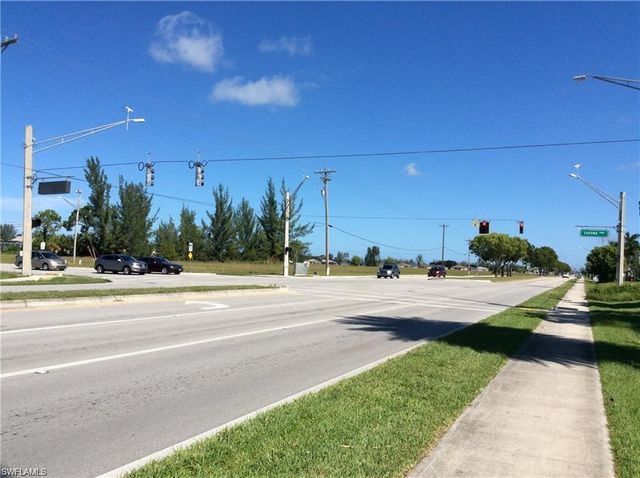 3706 Chiquita BLVD S, Cape Coral, FL 33914