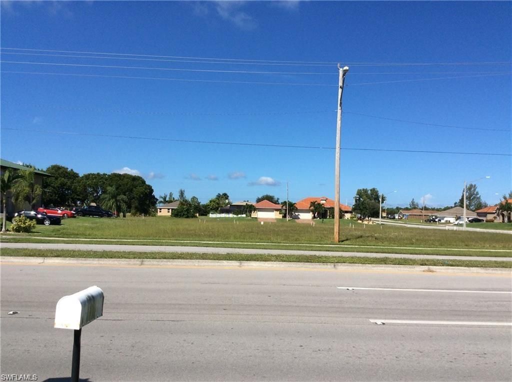 3706 Chiquita BLVD S, CAPE CORAL, FL 33914 — photo 3