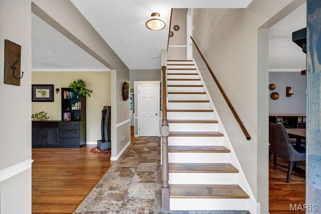 1714 Greening Lane, Kirkwood, MO 63122