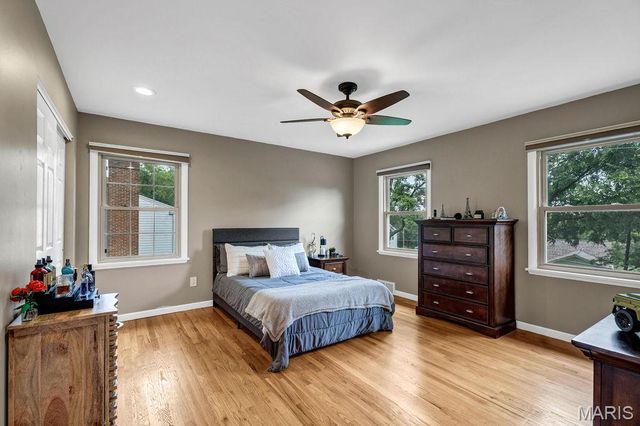 1714 Greening Lane, Kirkwood, MO 63122