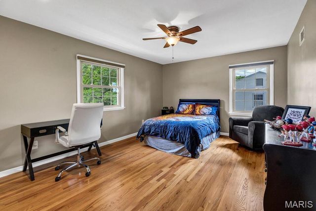 1714 Greening Lane, Kirkwood, MO 63122
