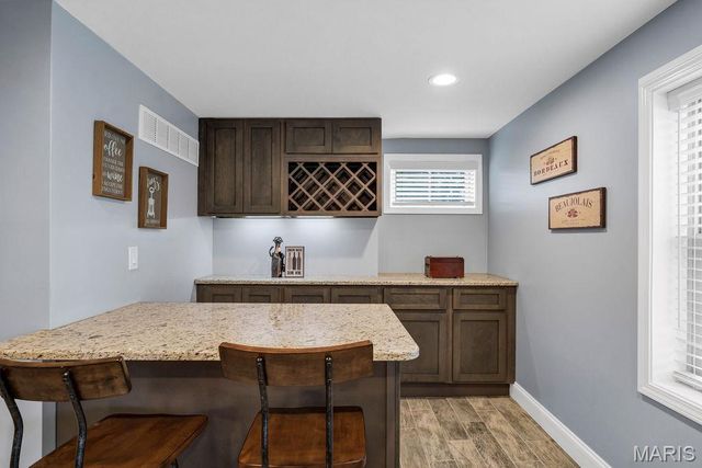 1714 Greening Lane, Kirkwood, MO 63122