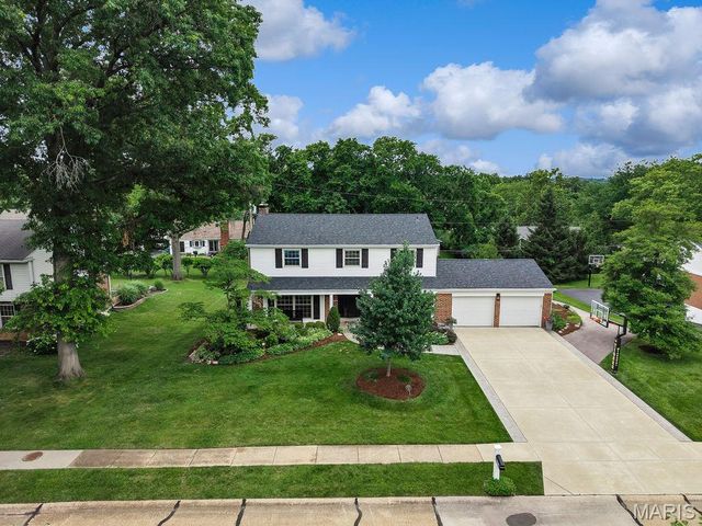 1714 Greening Lane, Kirkwood, MO 63122