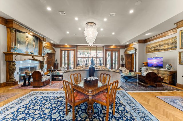 6 W Rivercrest Drive, Houston, TX 77042