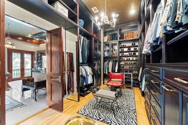 6 W Rivercrest Drive, Houston, TX 77042