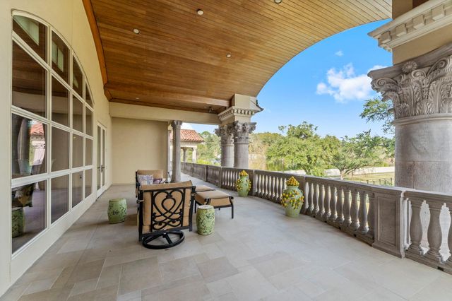 6 W Rivercrest Drive, Houston, TX 77042