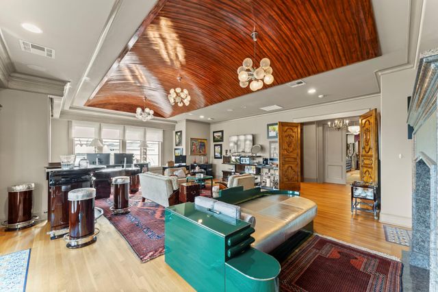 6 W Rivercrest Drive, Houston, TX 77042