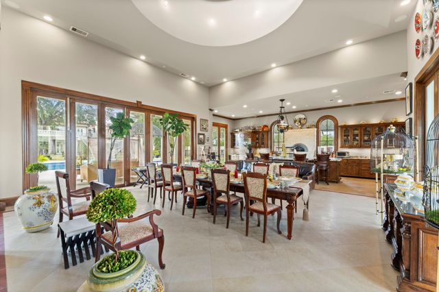 6 W Rivercrest Drive, Houston, TX 77042