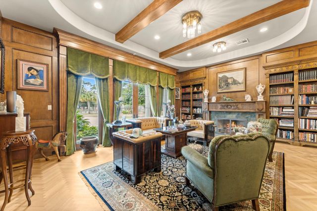 6 W Rivercrest Drive, Houston, TX 77042