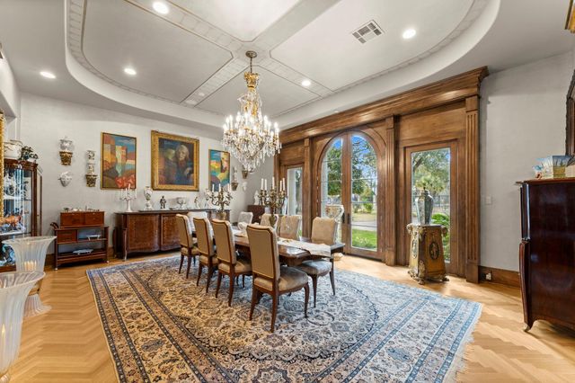 6 W Rivercrest Drive, Houston, TX 77042