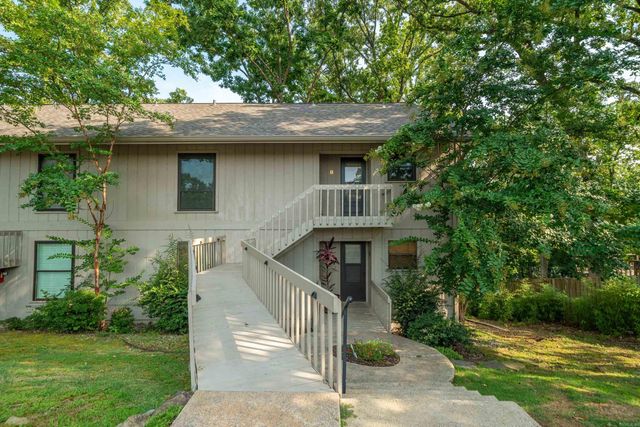 1134 Twin Points Road, Hot Springs, AR 71913