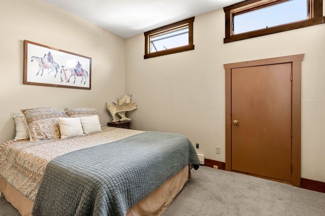 14 Fenno Way, Nahant, MA 01908