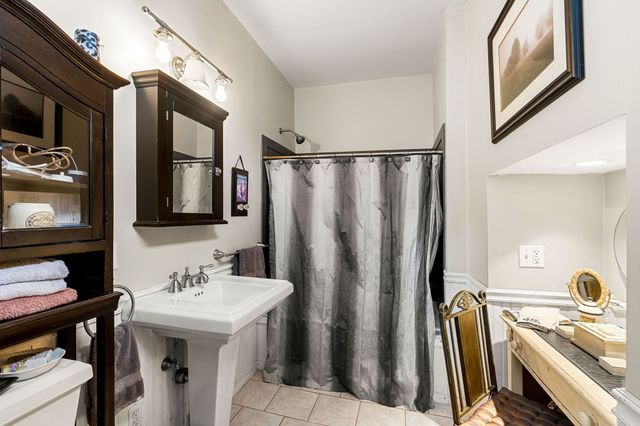 14 Fenno Way, Nahant, MA 01908