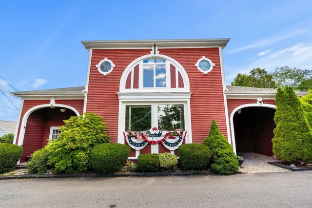 14 Fenno Way, Nahant, MA 01908
