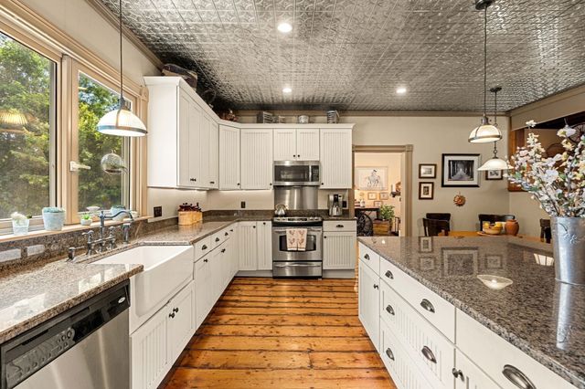 14 Fenno Way, Nahant, MA 01908
