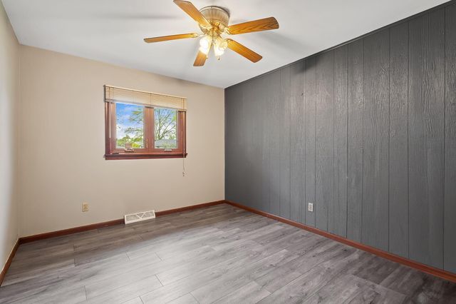 712 211th Street, Dyer, IN 46311