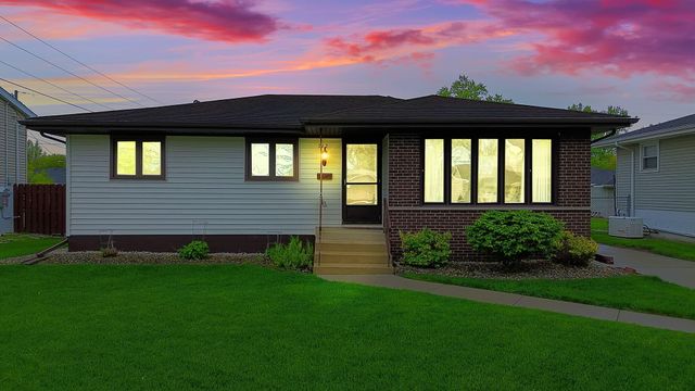 712 211th Street, Dyer, IN 46311